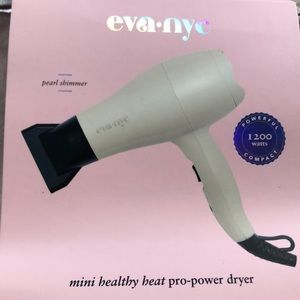 NWT Mini healthy heat pro-power dryer.